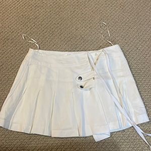 Seek White Skirt